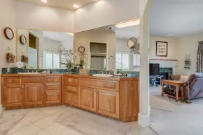 Broadmoor Estate Summer Rental - Designed for unforgettable family getaways. - Image 4