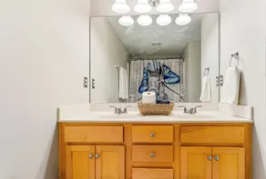 Derby Time! Highlands Home with View of Downtown Walkable. - Image 3