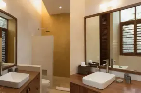 los cuatro patios - Image 3