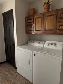 Large Home in Southeast, Ohio - Image 3