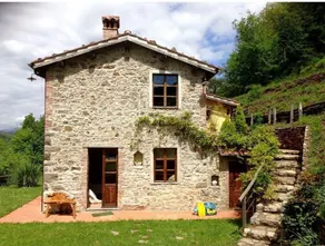 Toskanisches Bauernhaus in den Hügeln mit atemberaubender Aussicht und Pool - in der Nähe von Barga, Castelnuovo - Image 5