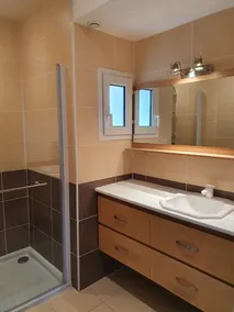 Charming, bright, spacious house (sleeps 12) 2 mns from the beach - Image 3