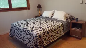 Wild Rock Cottage - Scenic Getaway - WiFi - Hot Tub - Pets OK - Image 3