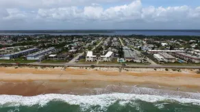 OCEAN VIEW CONDO w/ Pool, Cable, Wifi, BEACH ACCESS. Ormond-by-the-Sea  - Image 4