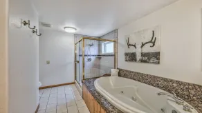 Modernt Mountain Home, Hot Tub, Shuffle Board och nära till stranden - Image 3
