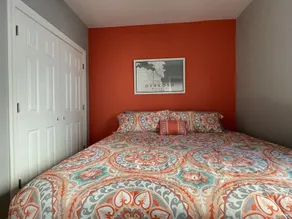 Hang out at The Hangar! Newly remodeled, beautiful home, fully furnished. - Image 4