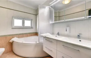 Apartments Vea - Image 2