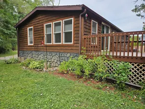 Private Home,1+acre,close to WIDells&CastleRock,YardGames,Firepit& FREE Firewood - Image 4