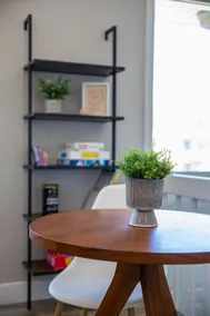 Family Stay | Mtn Views + Yard + Pets + Long Stays - Image 3