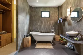 Tranquilidade tropical em Samui. Moradia com 3 quartos e piscina privada. Baan Putahracsa - Image 4