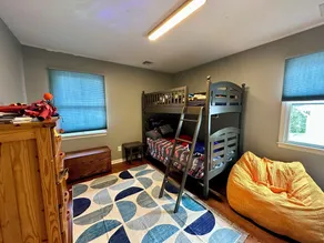 Five Bedroom Family Home in Larchmont - Guest Suite and Large Yard - Image 5
