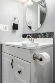 MODERN LIVING! CAMELBACK EAST-BILTMORE HOME - Image 3