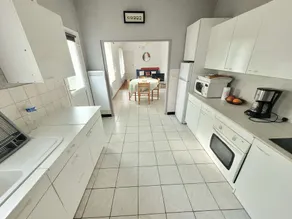 Charming House Near Beach with Garden, Terrace, Pet-Friendly, No Parking, Non-Smoking - Image 3