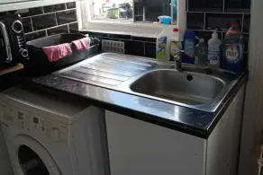Feltham Heathrow Double Room in Shared House - Image 2