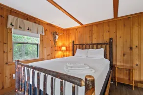 Balsam Breeze - cozy cottage on Mooselookmegunic! - Image 5
