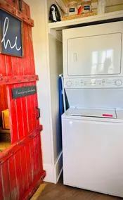Walk to Journeyman & Downtown Three Oaks! 5 Star Hosts Fireplace, Yard, Sleeps 8 - Image 3