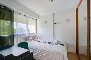 Standing-4 Bedrooms -free Parking -15mn From Paris - Image 4