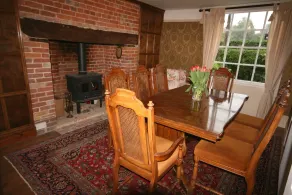 Period Farm House 4 poster beds, cinema, wood fires, slipper bath, AGA - Image 3