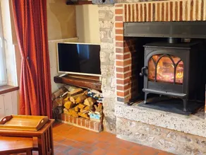 Gîte champêtre pour 5 pers avec terrasse près des châteaux, animaux admis - Image 2