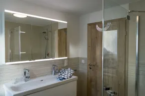 Mill Pond Luxury Escape - Image 2
