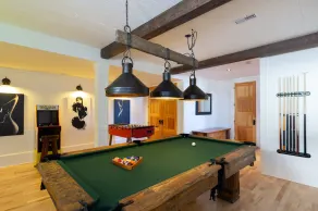 Lakefront Luxury Muskoka Cottage | Hot Tub, Bunk House & Games Room - Image 4