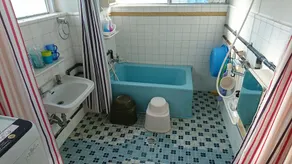 Free parking, free pets, free cleaning - Image 3