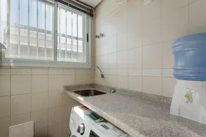Apto amplo em Jurerê com piscina e próximo a praia - Image 2