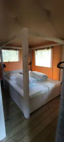 Luxury safari tent in Friesland, Grou - Image 5