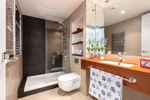 Luxury Beachfront Apartment - Image 4