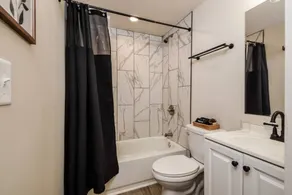 Dreamy Downstairs Unit of Guest Home with Private Patio, BBQ Area & Yard Games! - Image 2