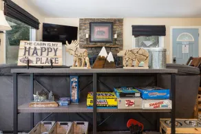Quaint Dog Friendly Cabin with private sauna and hot tub 7 minutes from Breck - Image 3