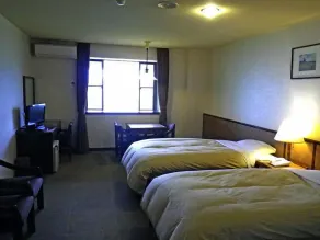 Green Park Hotel - Image 3