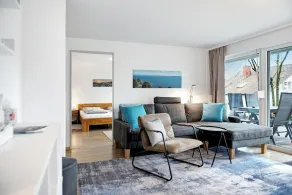 Large apartment with wonderful south-facing terrace and large garden - Image 5