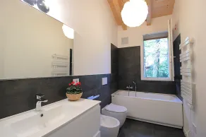 Villa mit Grill, Terrasse und Garten | Panoramablick | Ideal für Homeoffice - Image 2