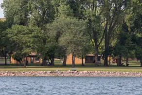 2 Bedroom Cabin- Lewis and Clark Resort - Image 5