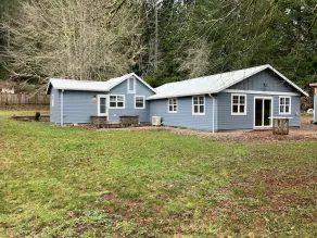 Beautiful Quiet Cozy  remodeled riverfront home. - Image 5