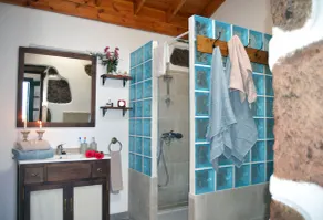 Haus von S. XX neu renoviert. Ideal zum Wandern. Ruhige Gegend - Image 4