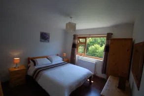 Beautifully furnished home from home , set in the heart of Pembrokeshire. - Image 5