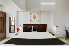 Classic Vijai Square - Image 4