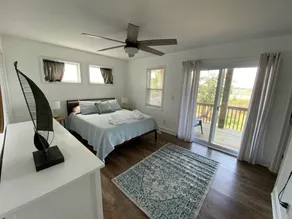 Waterfront: Dock Access, Walk to Beach, Pier & Shops, 5BR, Sunset view / 10% off - Image 5