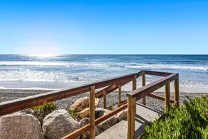 2BR Oceanfront Condo - Private Balcony - Spacious - Image 4