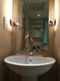 Apartamento Westminster, sofisticado e aconchegante, com 2 quartos - conveniente para Victoria - Image 2