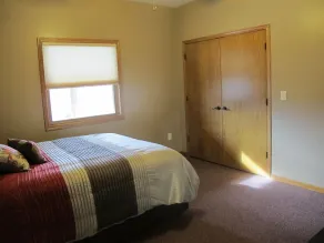 Luxury Family-Sized Central KS Cabin - Image 4