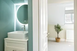 Stunning Townhouse in Cirencester - Image 2