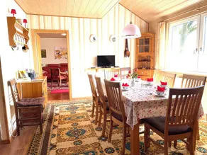 Idyllically situated small farm with horse breeding - Image 5