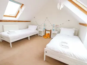 Garden Retreat - Image 5