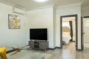 Möblierte 1-Zimmer-Wohnung in Gated Complex - Image 3