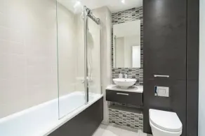 stylish one bedroom apartment close to the city of London - Image 3