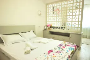 Cozy Flowers Studio • Near Coresi Mall - Image 5