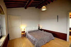 Villa Verena: Une splendide villa de deux étages dans le style caractéristique de la campagne toscane. - Image 2
